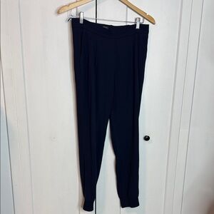 Aritzia Babaton US4 Navy Blue relaxed fit dress pants